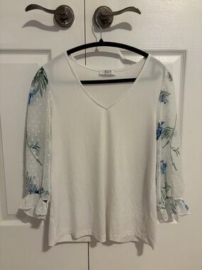 Suzy Shier White V-Neck Top with Blue and Green Floral Sheer Sleeves